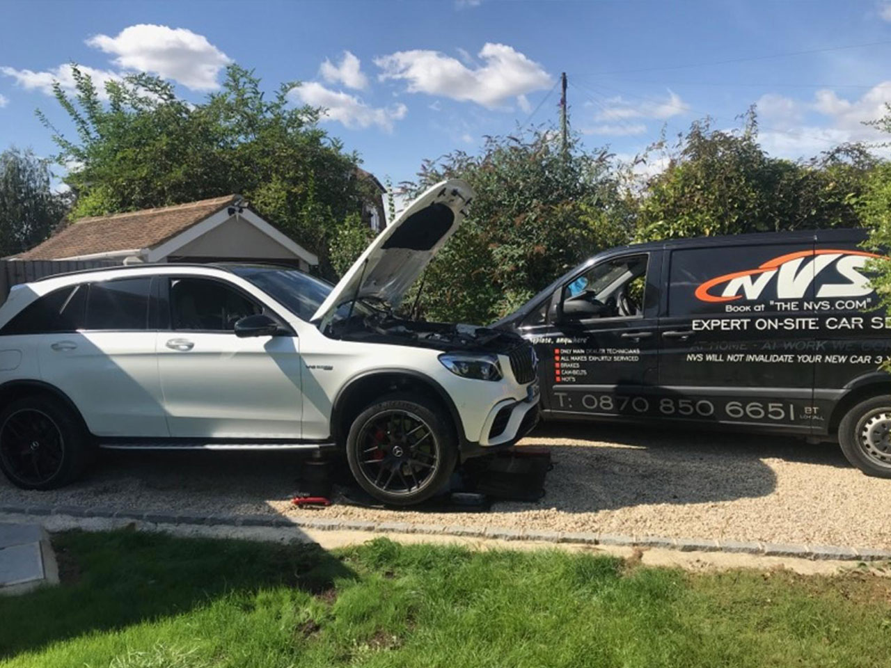 Mercedes service in Berkshire